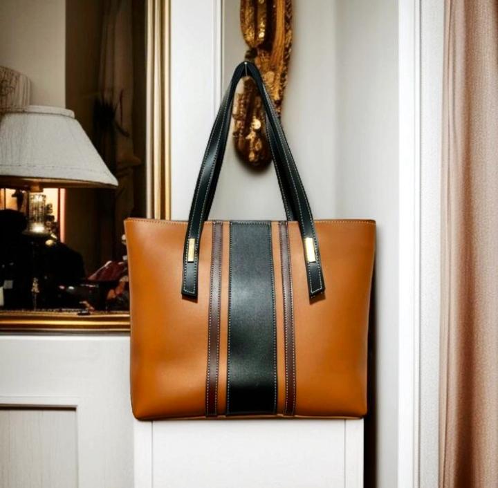 The Brownish Tote!